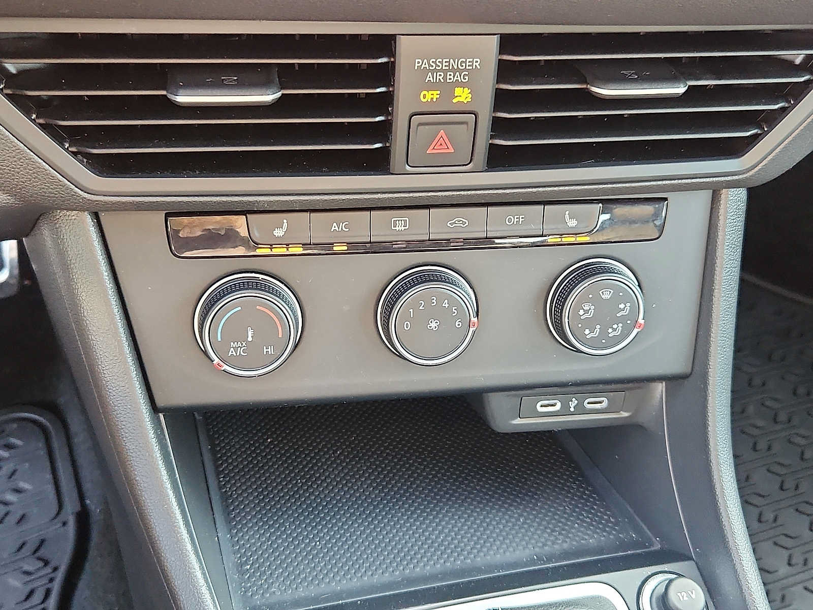 Used 2024 Volkswagen Jetta Sport FWD image 15