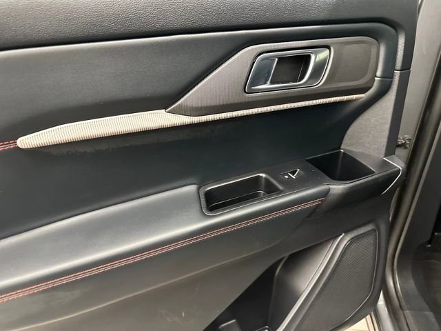 Certified 2025 Ford Explorer ST-Line w/ ST-Line Street Pack image 27