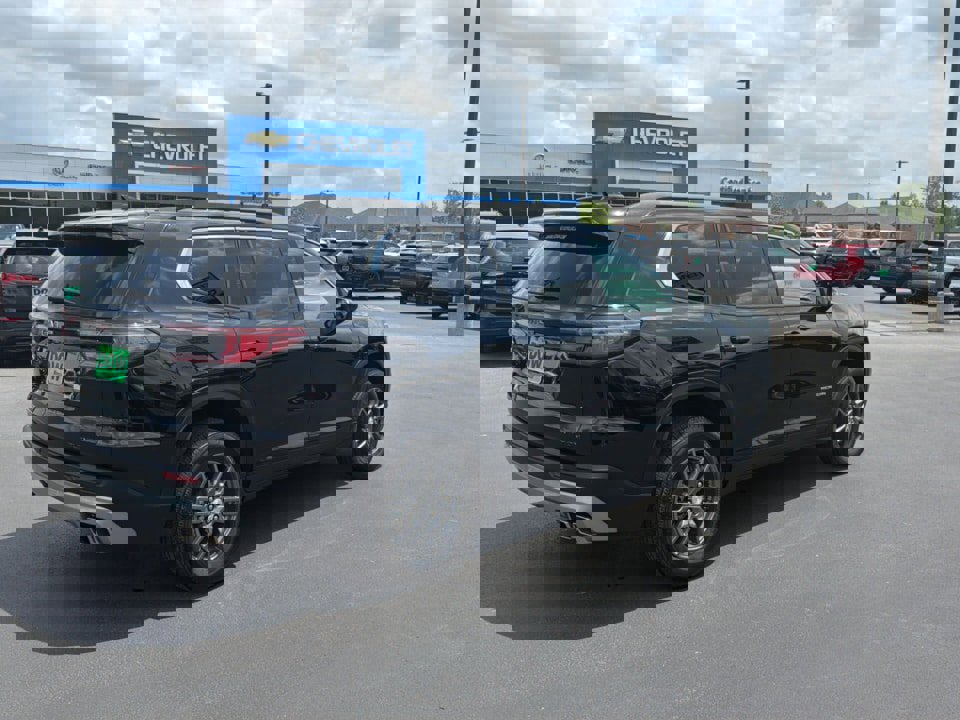 Used 2025 GMC Acadia Elevation FWD image 3