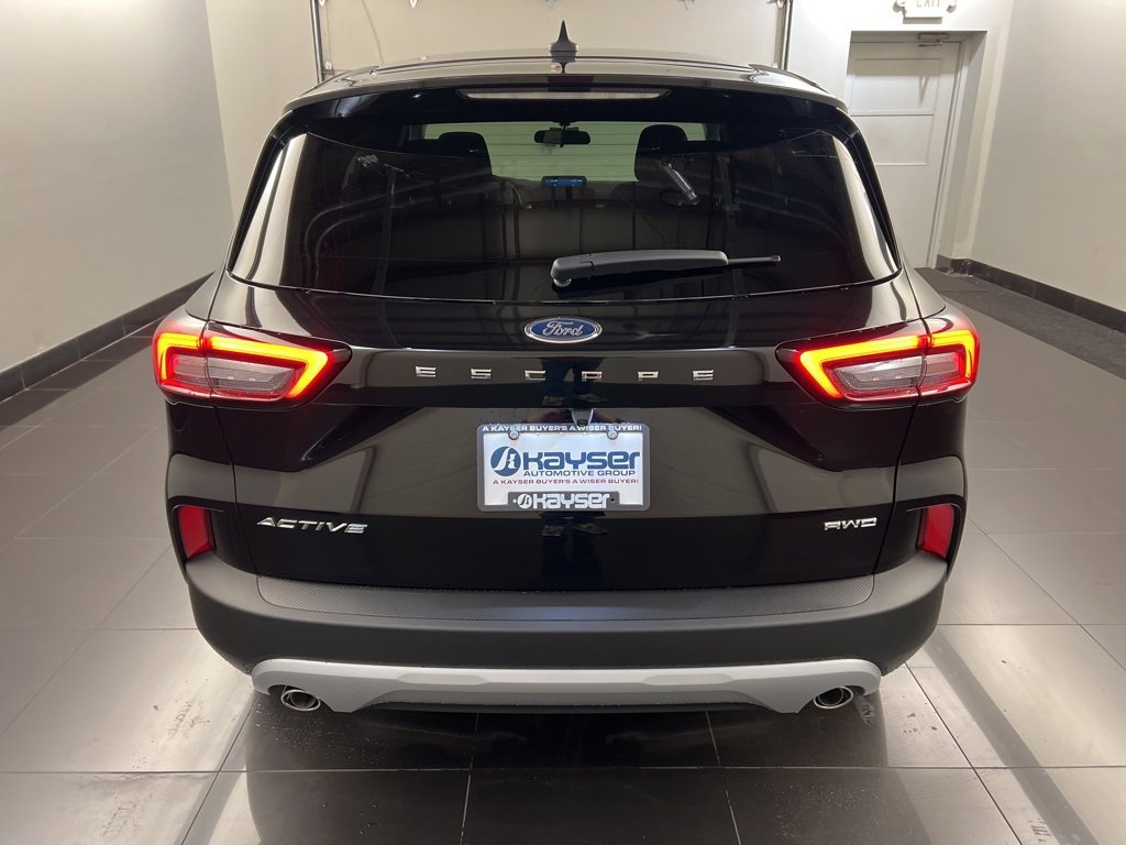 New 2025 Ford Escape Active w/ Cold Weather Package image 5