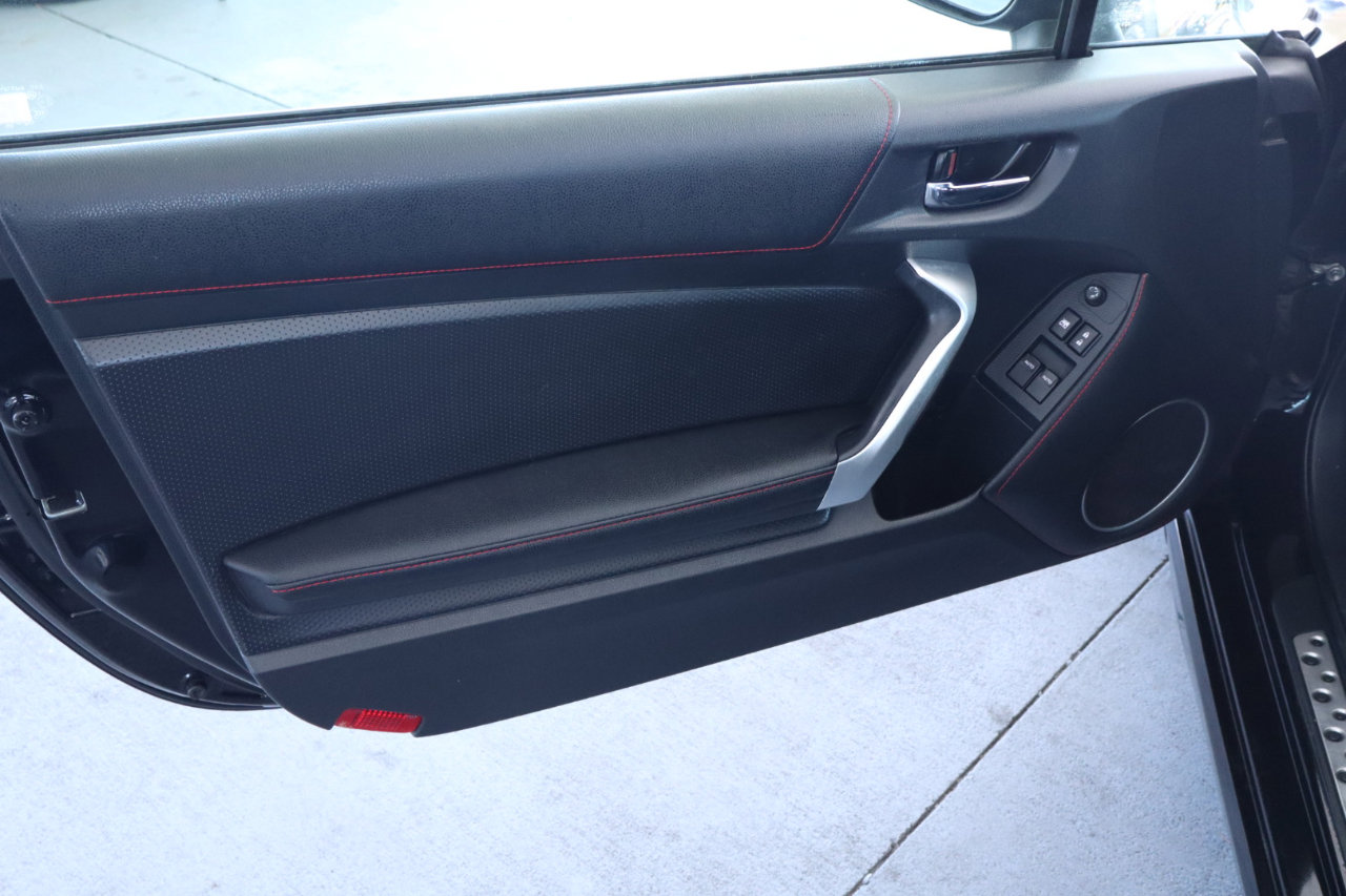 Used 2016 Scion FR-S image 12
