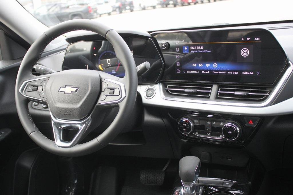 New 2026 Chevrolet Trax LT w/ Driver Confidence Package image 9