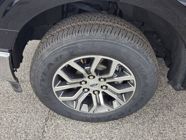 Used 2022 Ford F150 Lariat RWD image 9