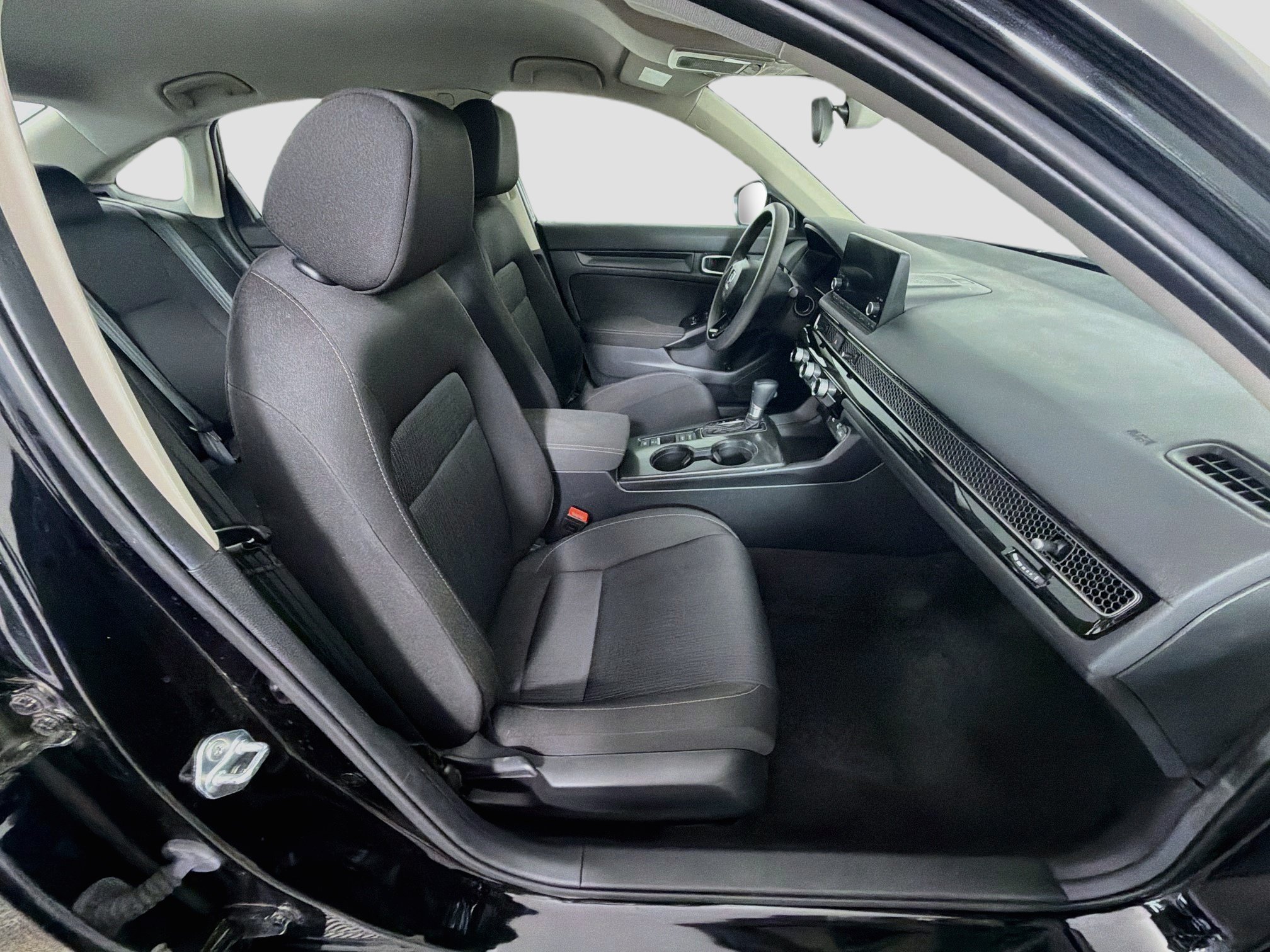 Used 2025 Honda Civic LX image 30