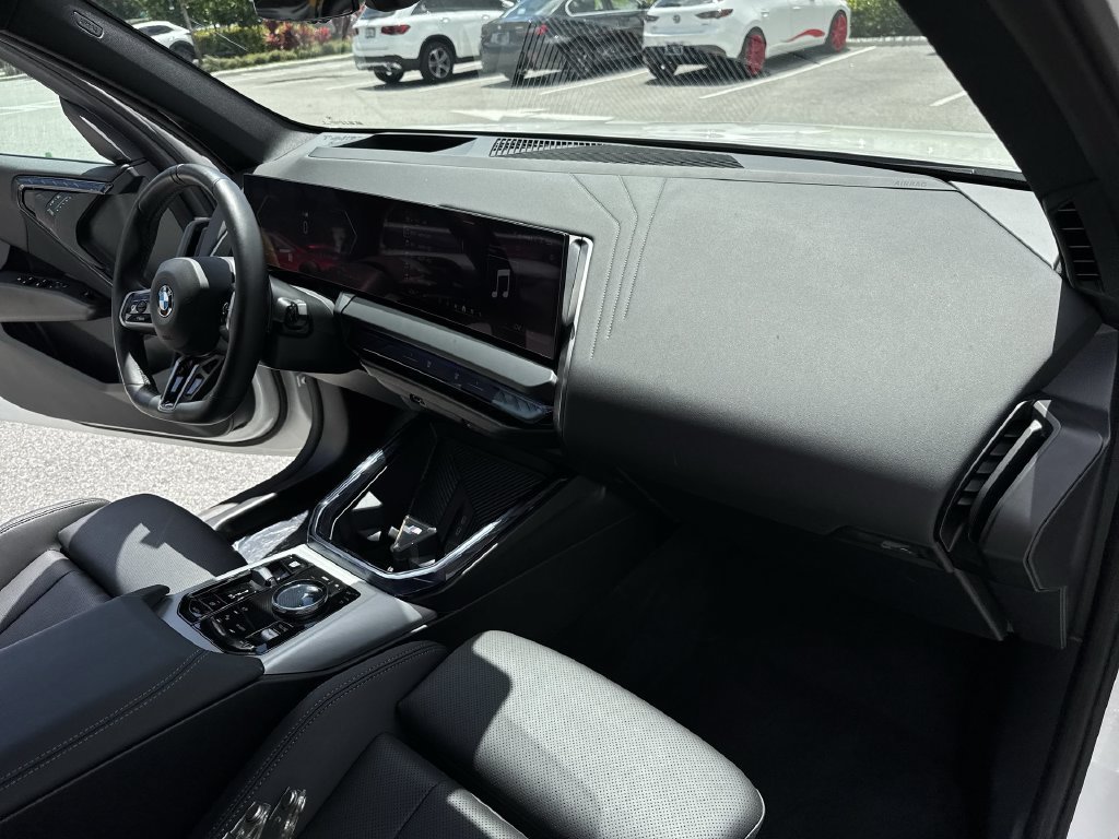 Used 2025 BMW X3 xDrive30i AWD/4WD image 32