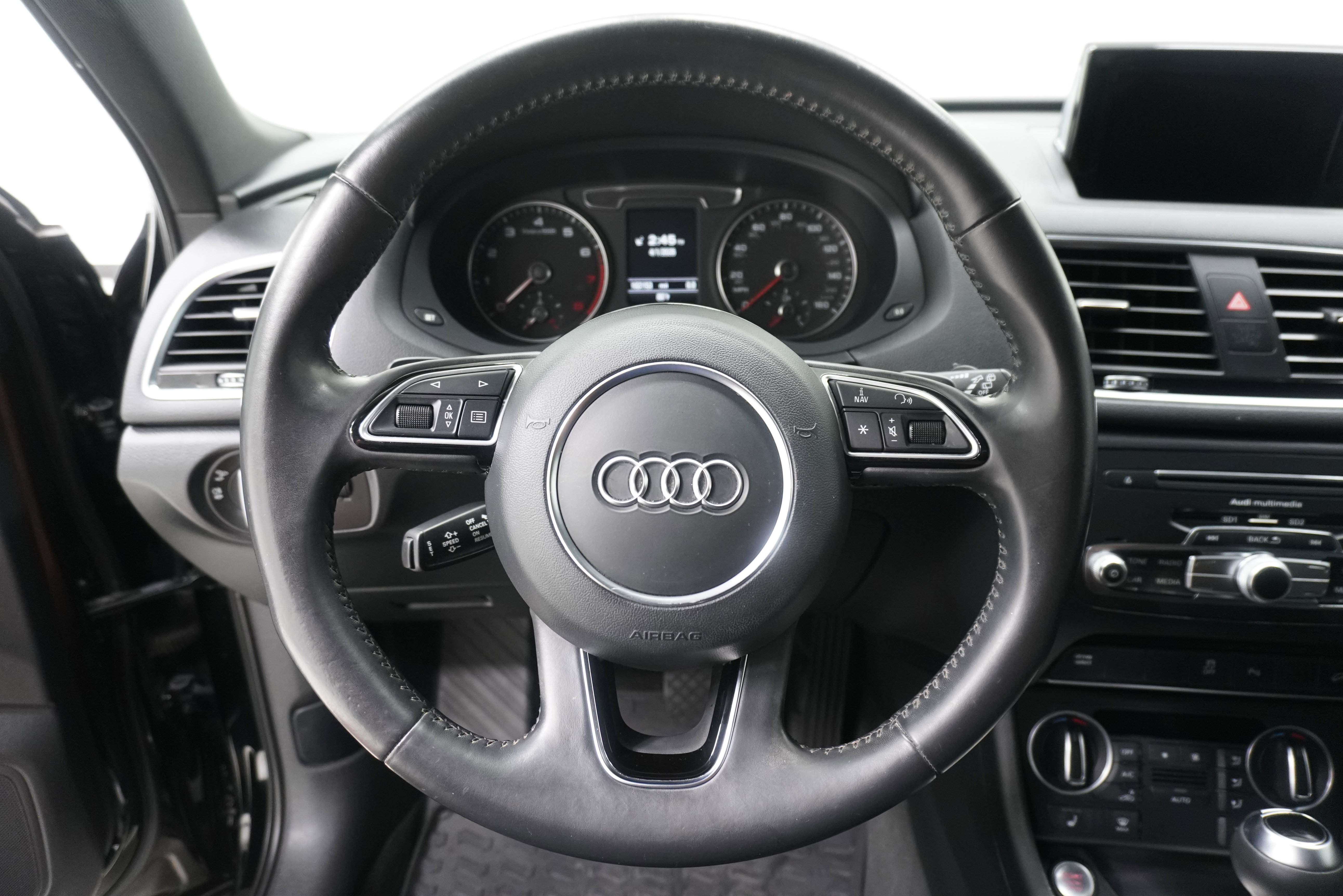 Used 2018 Audi Q3 2.0T Premium Plus w/ Premium Plus Package image 16