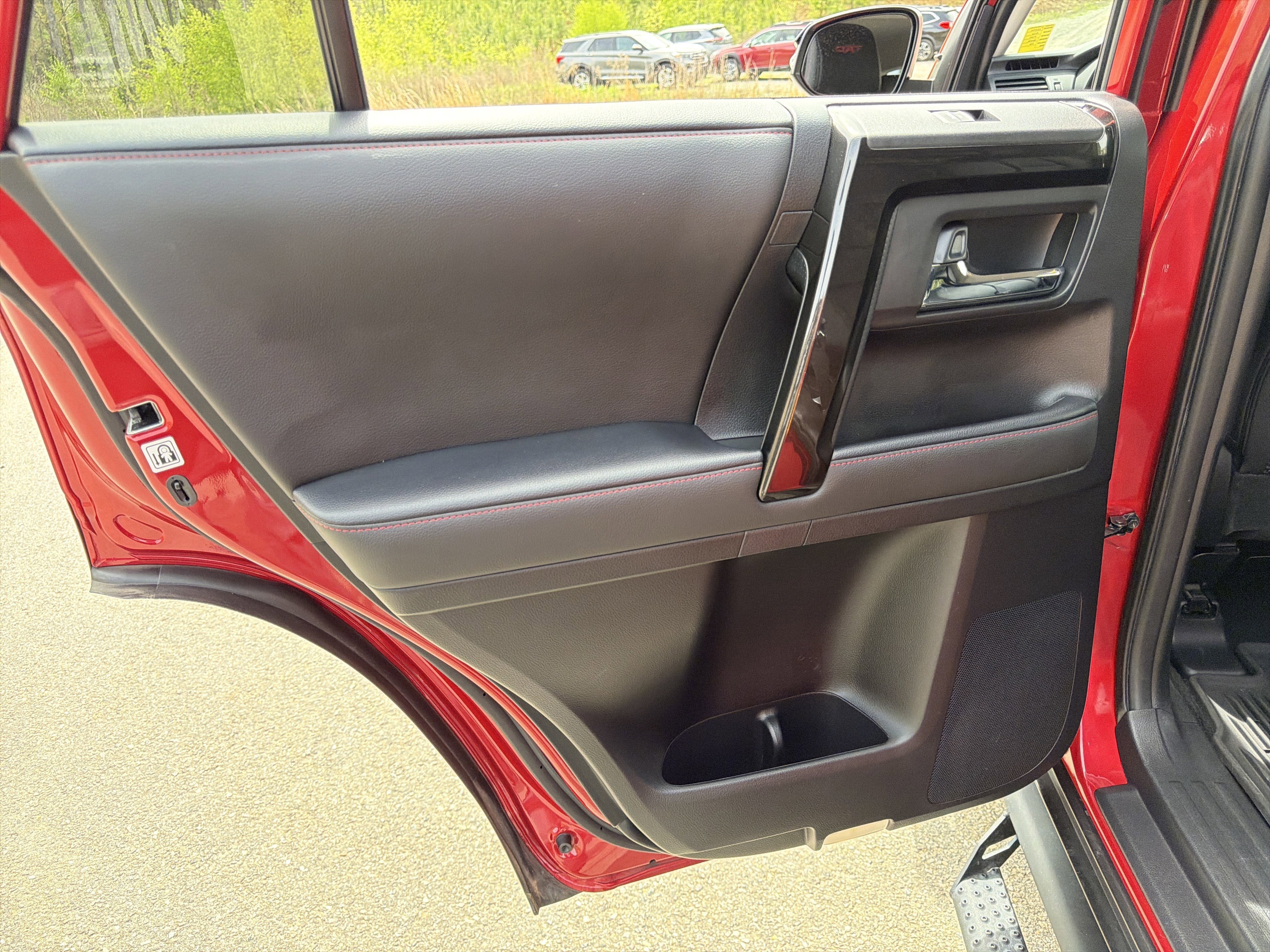 Used 2020 Toyota 4Runner Venture w/ Moonroof Package image 21