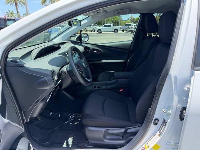 Used 2021 Toyota Prius L Eco FWD image 10