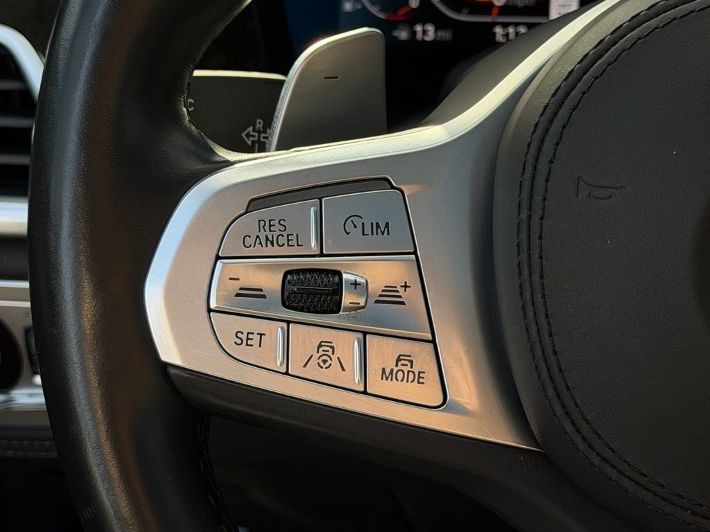 Used 2022 BMW 740i w/ M Sport Package image 18