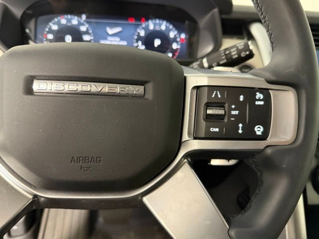 Used 2025 Land Rover Discovery S AWD/4WD image 19