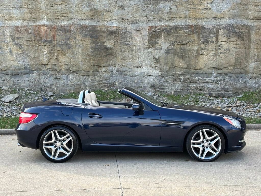 Used 2015 Mercedes-Benz SLK 250 2015 MERCEDES-BENZ SLK 250 image 14