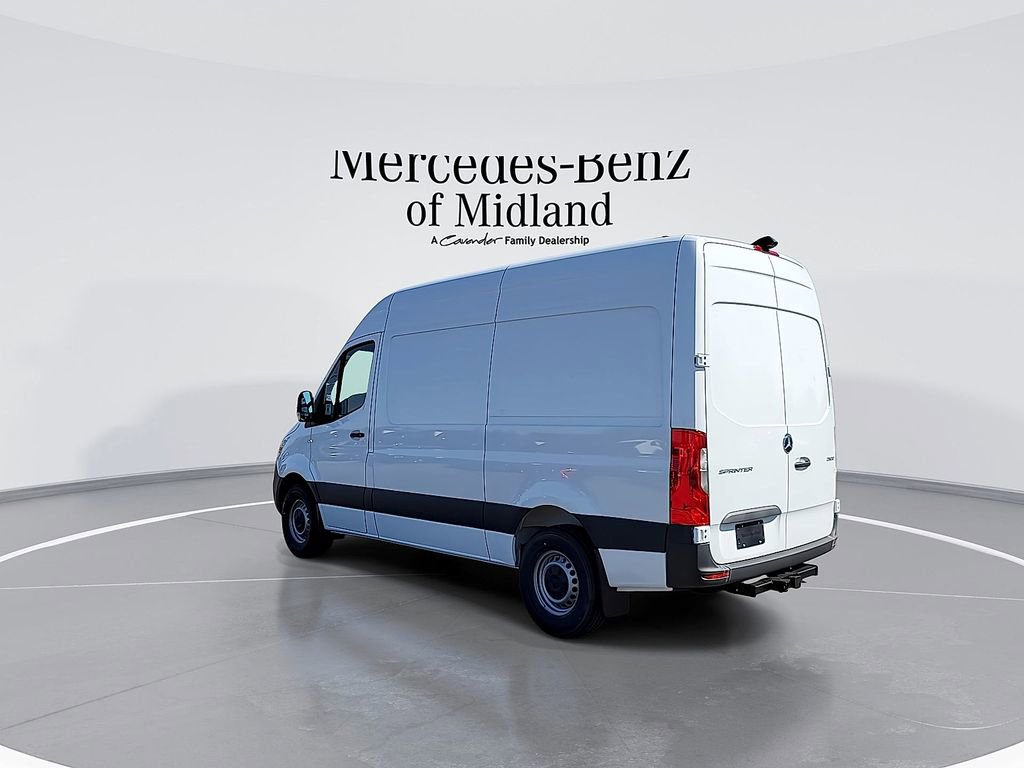 Used 2025 Mercedes-Benz Sprinter 2500 image 6