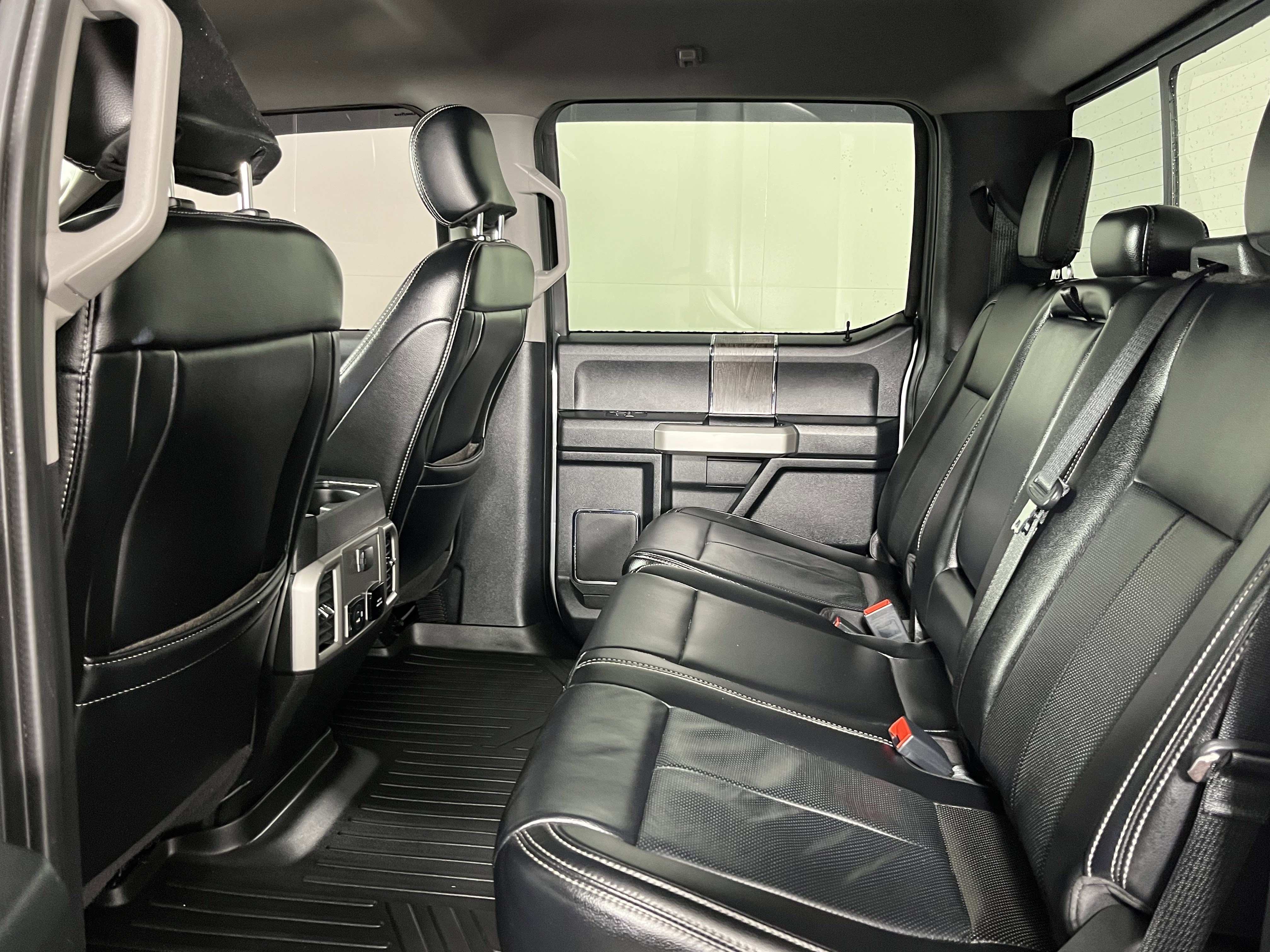 Used 2020 Ford F250 Lariat image 11