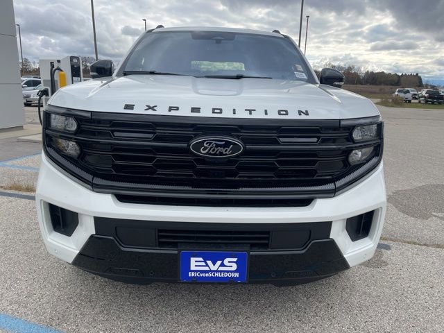 New 2025 Ford Expedition Max Platinum w/ Stealth Performance Package image 9