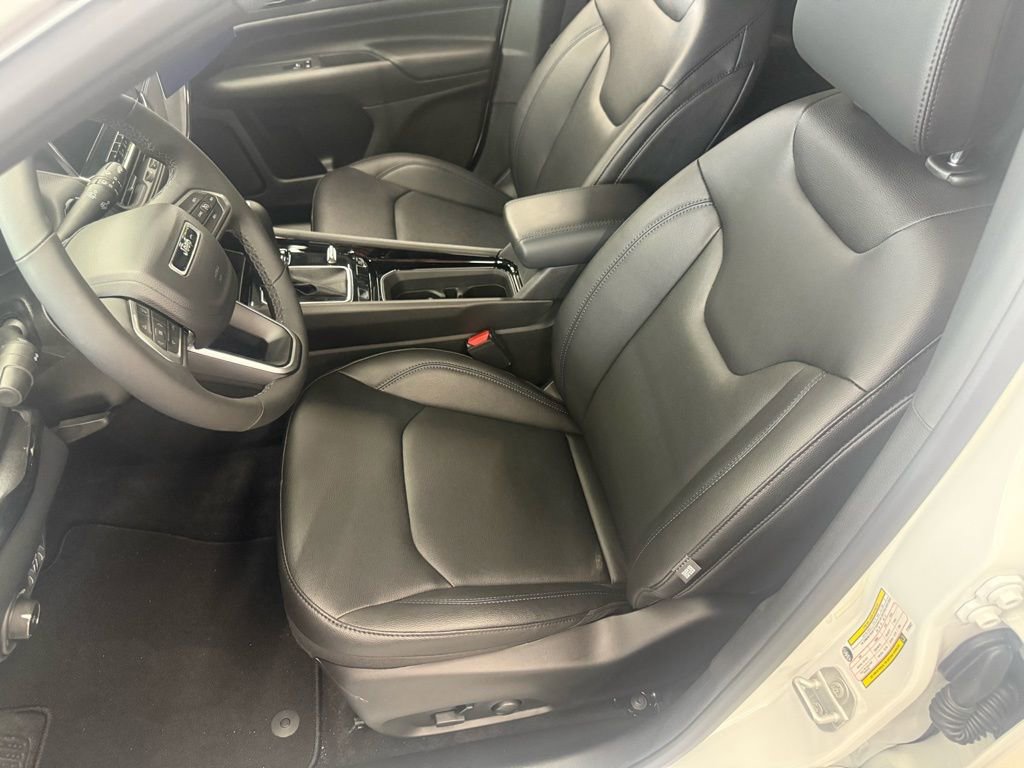 New 2026 Jeep Compass Limited image 30