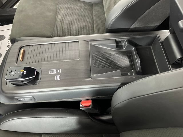 Used 2023 Nissan Ariya FWD image 31