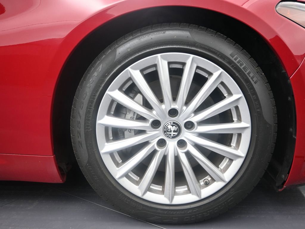 Used 2024 Alfa Romeo Giulia Sprint image 9