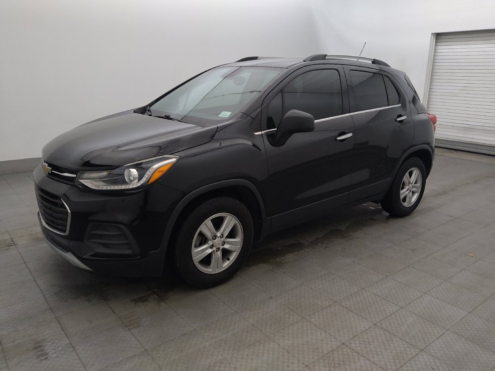 Used 2020 Chevrolet Trax LT w/ LT Convenience Package FWD image 2