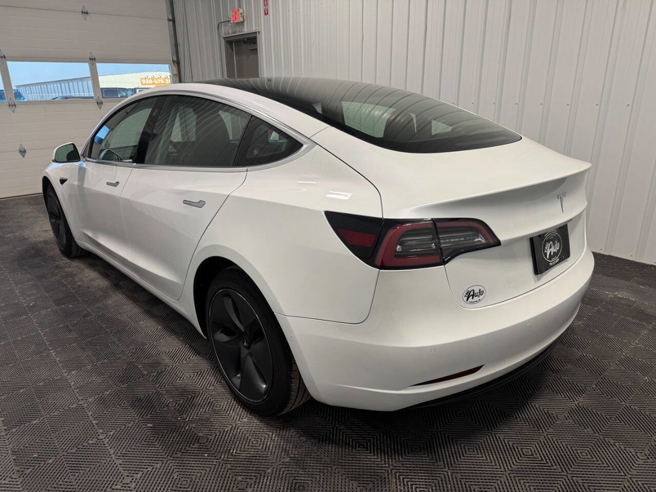 Used 2020 Tesla Model 3 Long Range image 4