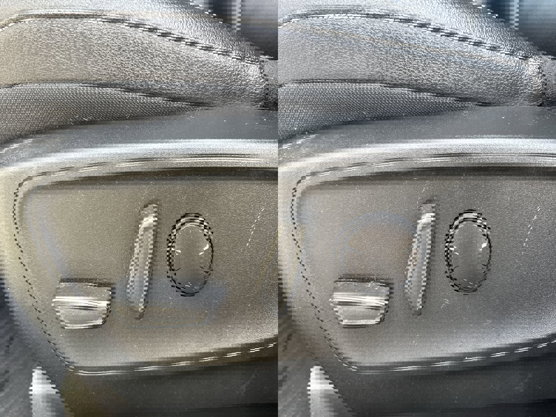 Used 2022 Ford Escape SEL image 12