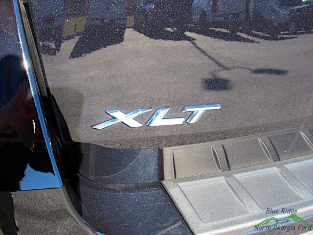 Used 2023 Ford Explorer XLT image 29