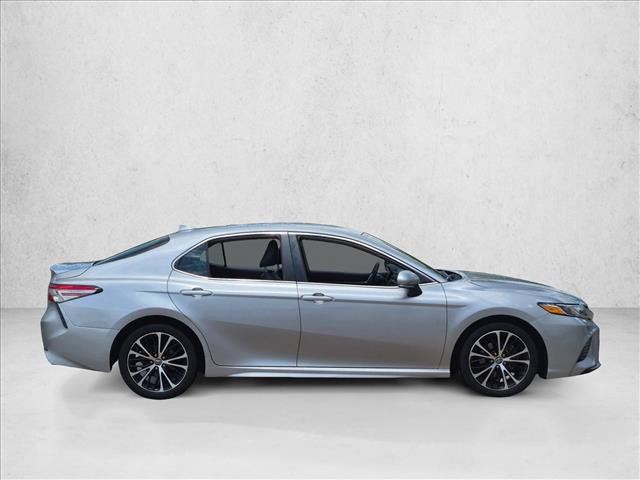 Certified 2019 Toyota Camry SE w/ Convenience Package FWD image 4