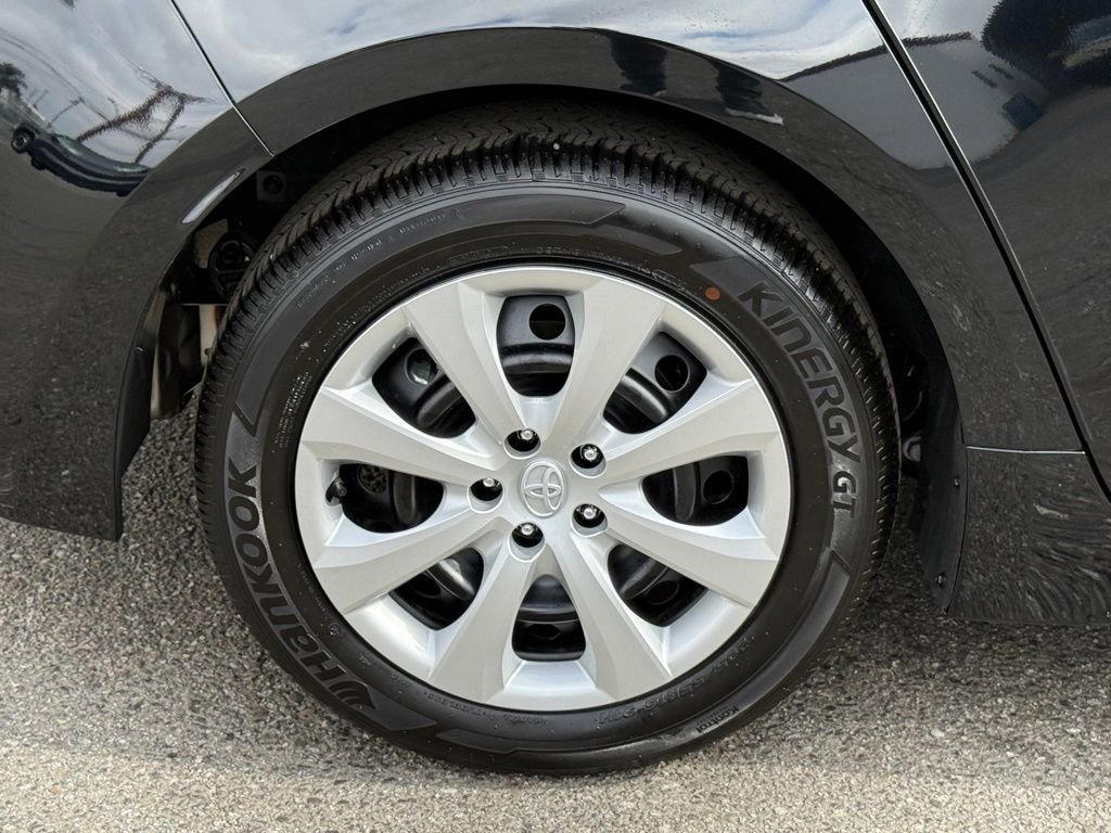 Certified 2025 Toyota Corolla LE image 13