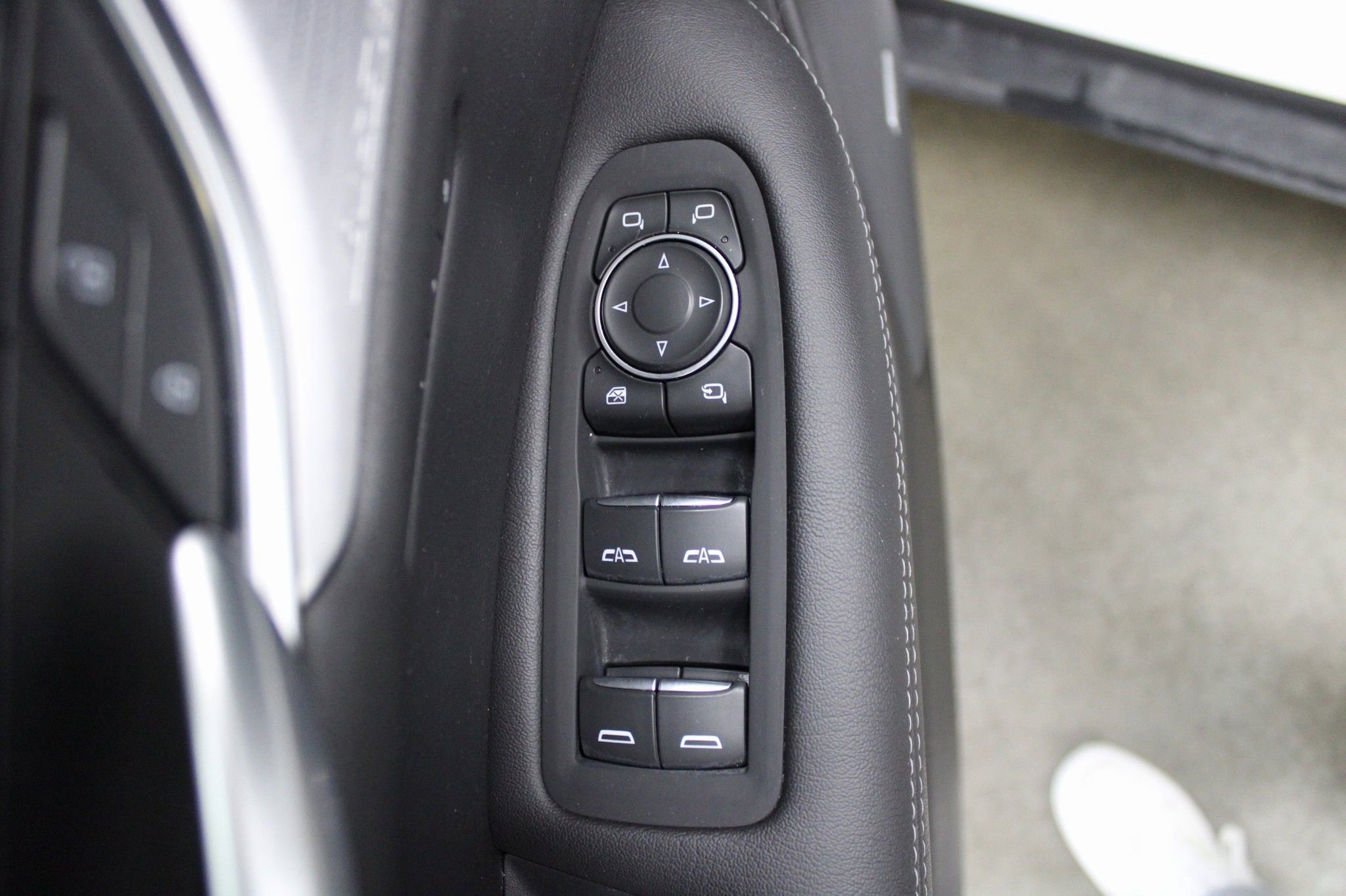 Used 2023 Cadillac XT5 Premium Luxury image 15