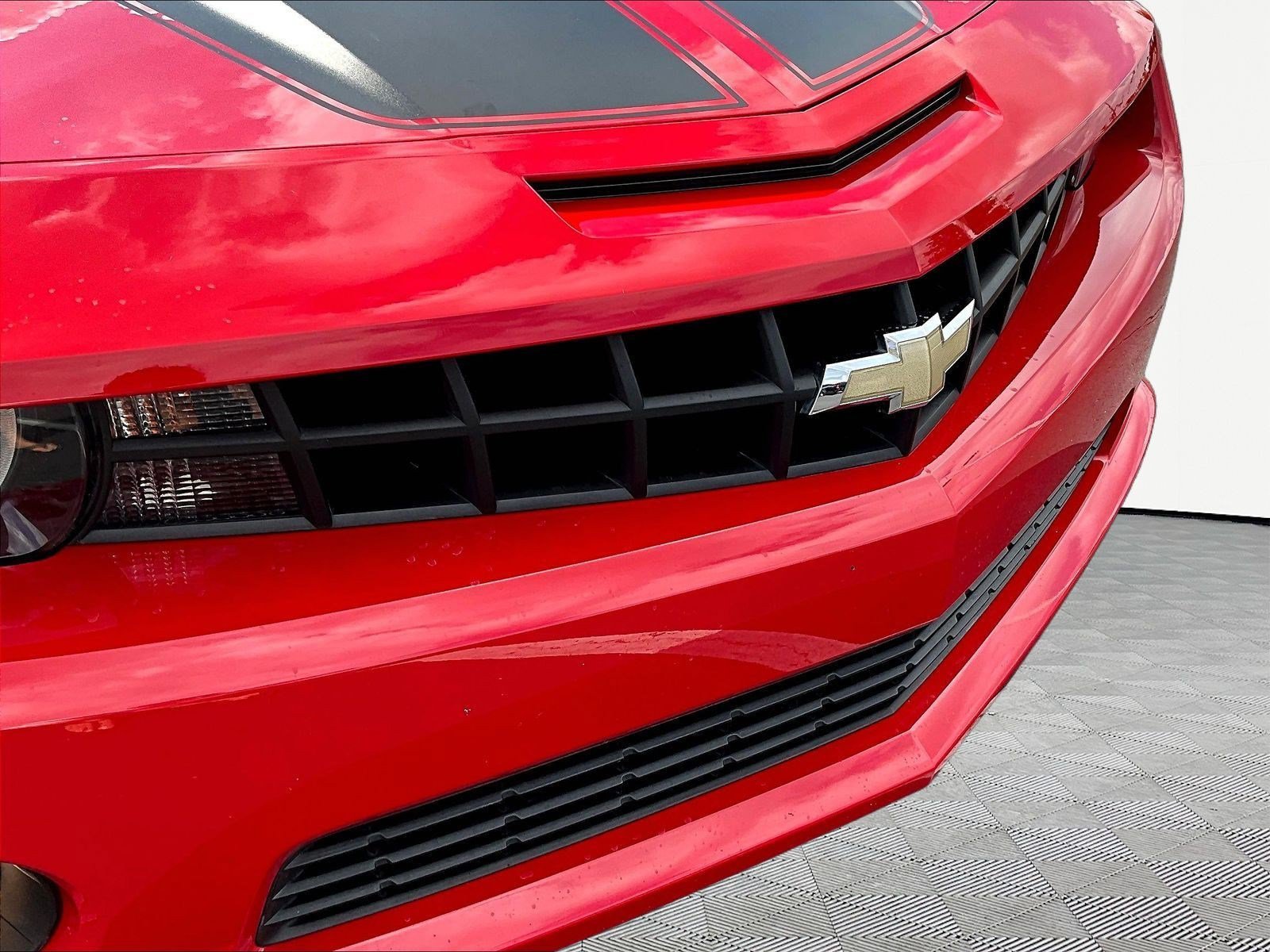 Used 2011 Chevrolet Camaro SS w/ RS Package RWD image 30