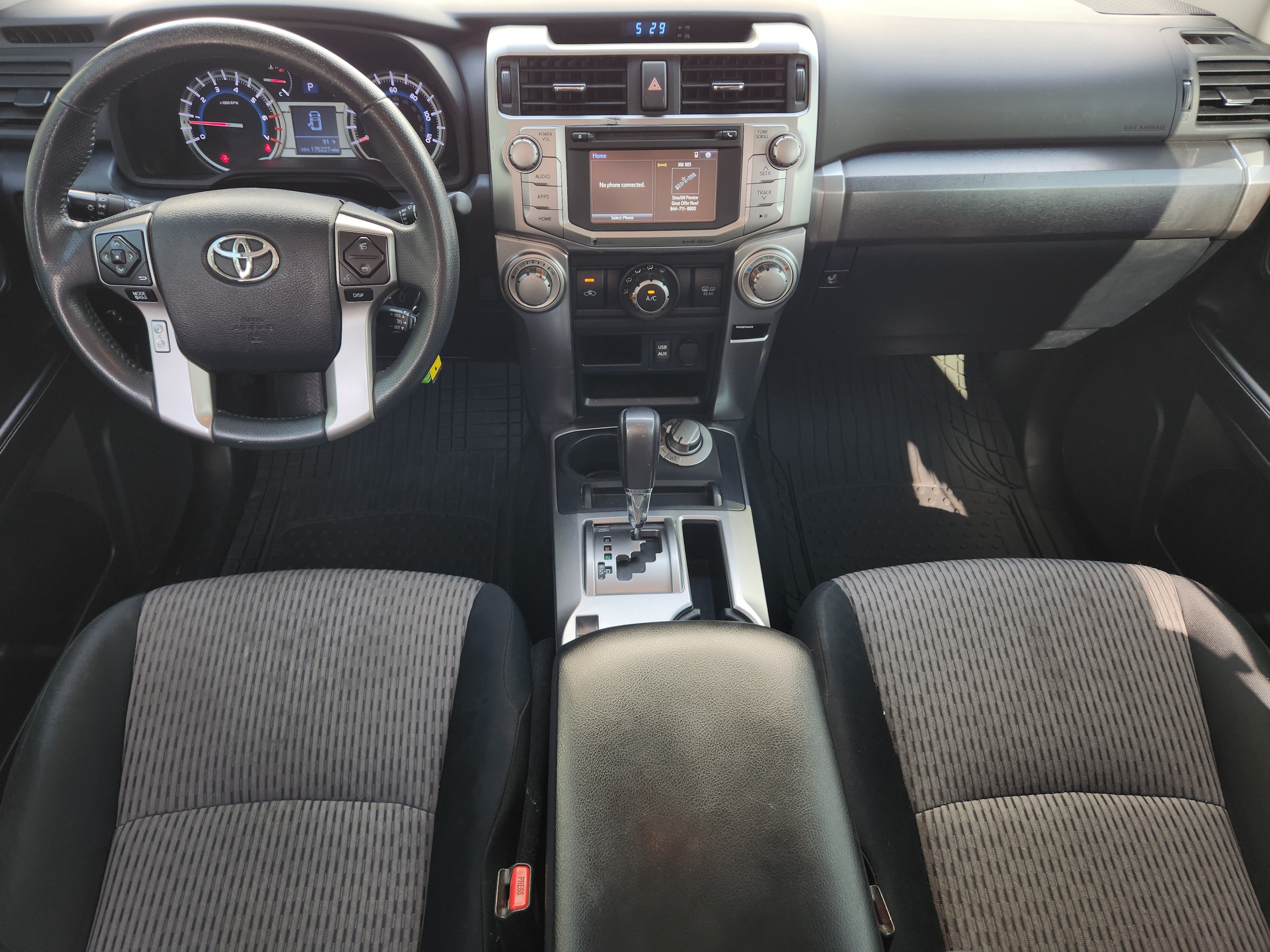 Used 2016 Toyota 4Runner SR5 AWD/4WD image 25