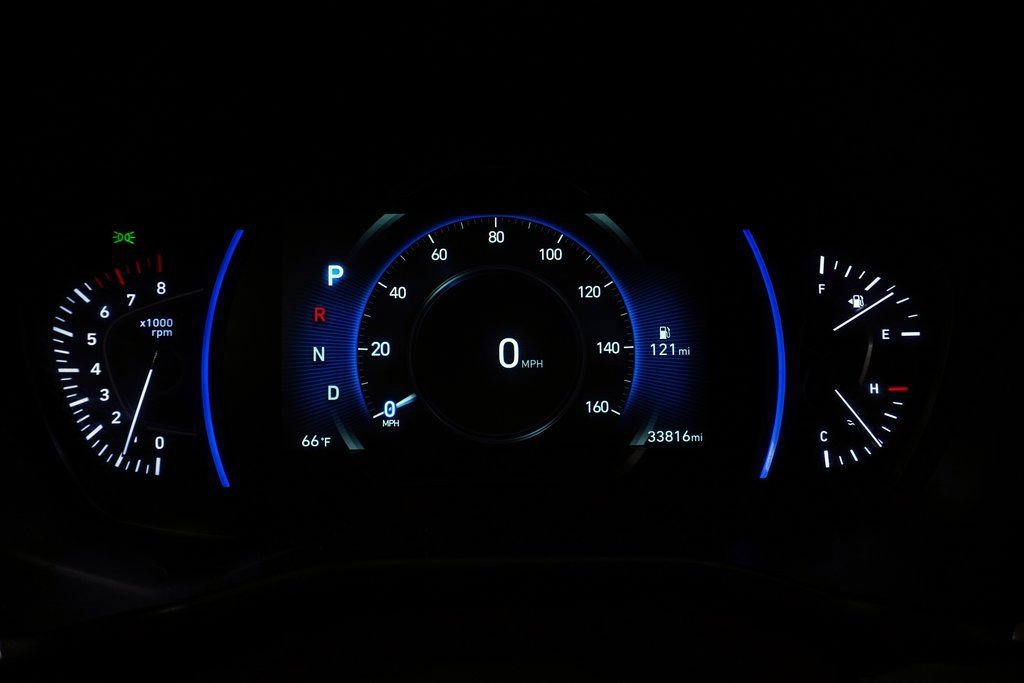 Used 2020 Hyundai Santa Fe Limited image 31