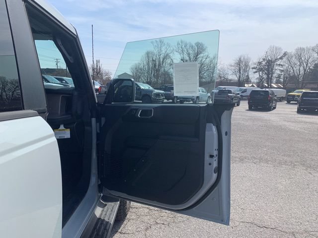 New 2026 Ford Bronco Outer Banks w/ Sasquatch Package AWD/4WD image 15