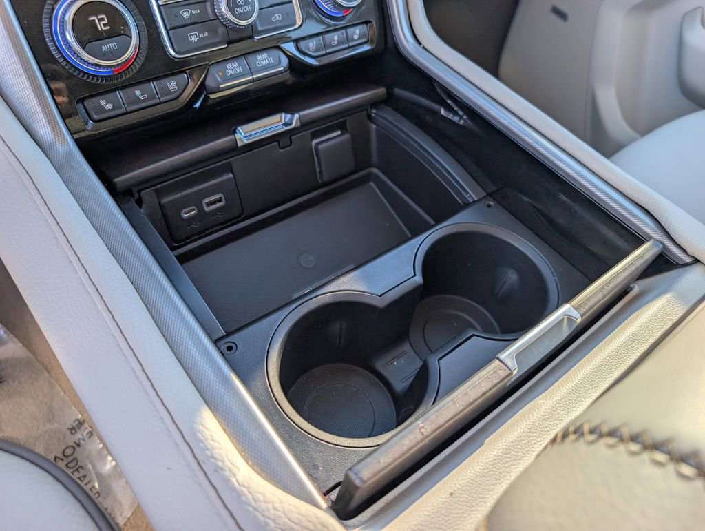 Used 2021 GMC Yukon Denali w/ Denali Premium Package image 30