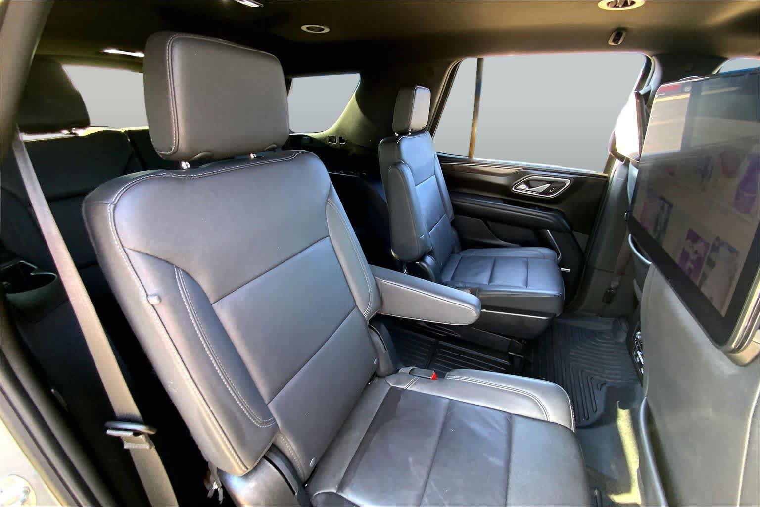 Used 2024 Chevrolet Tahoe LT w/ Luxury Package AWD/4WD image 20