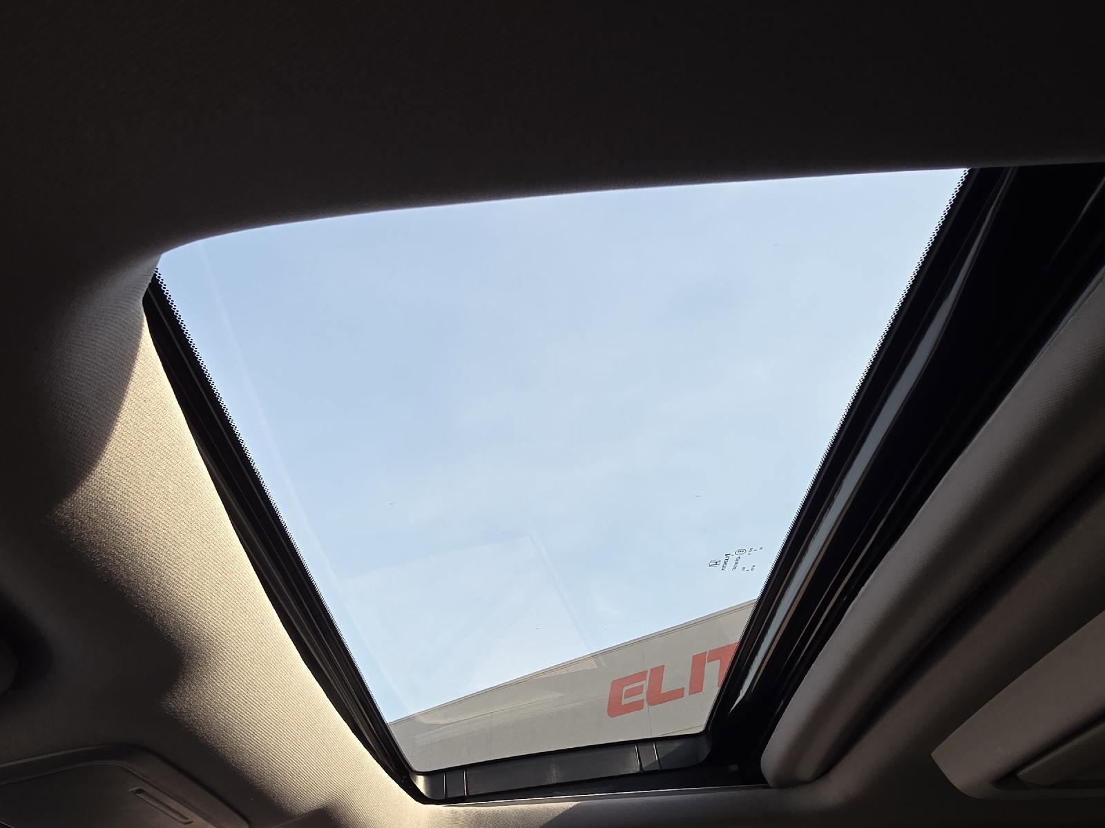 Used 2023 Honda Odyssey Touring image 24