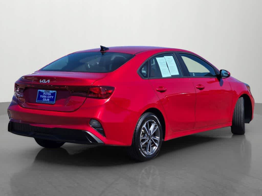 Used 2023 Kia Forte LXS FWD image 6