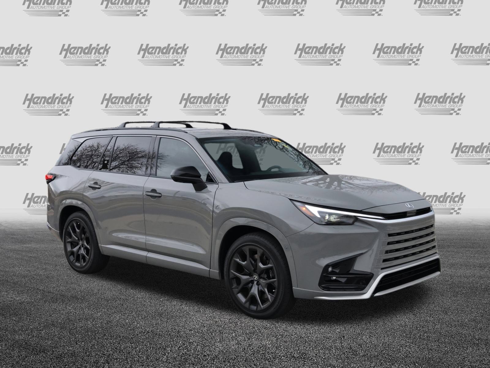 Used 2026 Lexus TX 500h AWD image 2