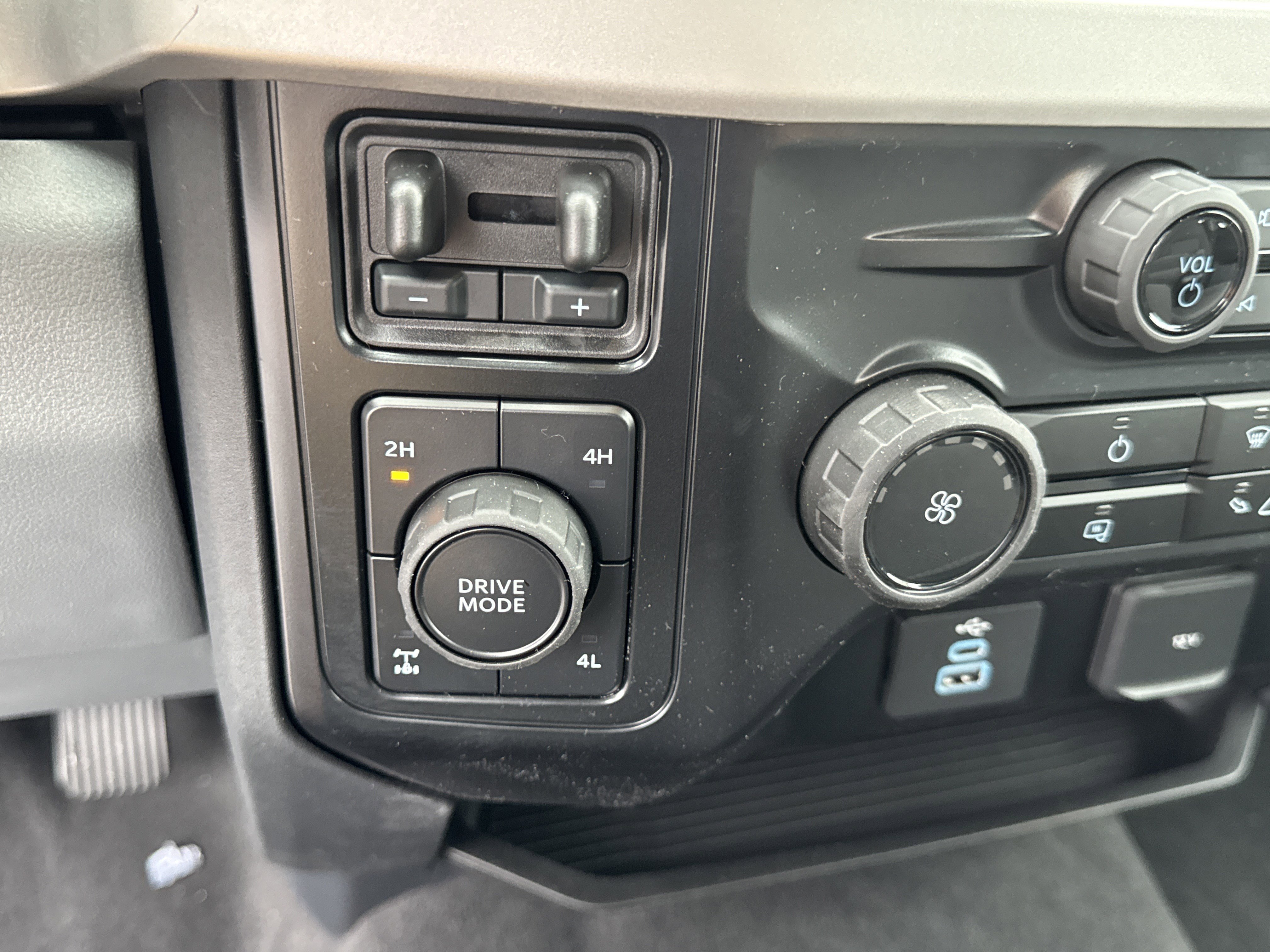 New 2026 Ford F350 XL w/ STX Appearance Package image 29