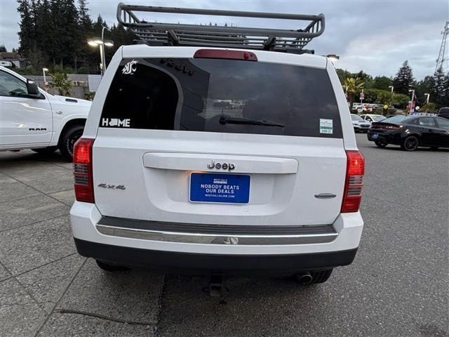Used 2011 Jeep Patriot Latitude w/ Sun/Sound Group AWD/4WD image 3
