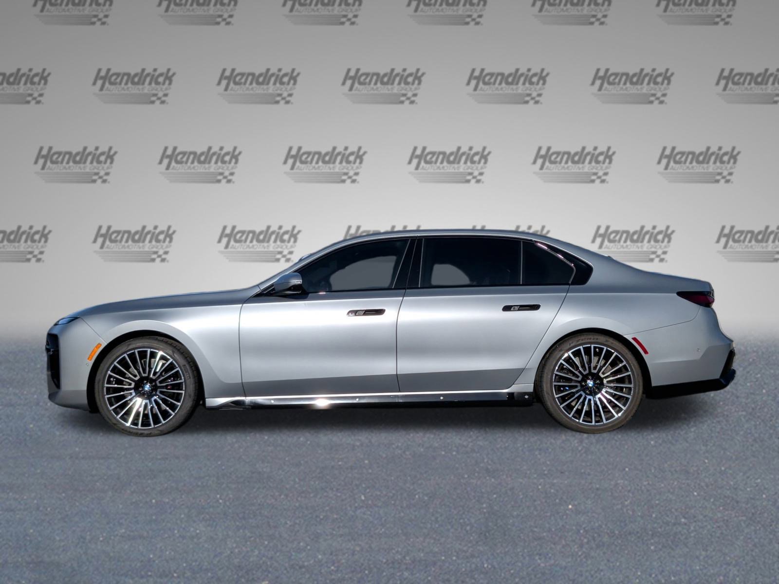 Certified 2025 BMW 760i xDrive w/ Executive Package image 7