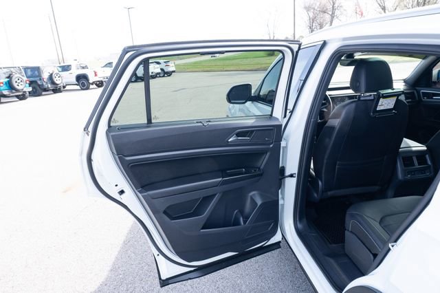 Used 2020 Volkswagen Atlas Cross Sport SEL Premium AWD/4WD image 12