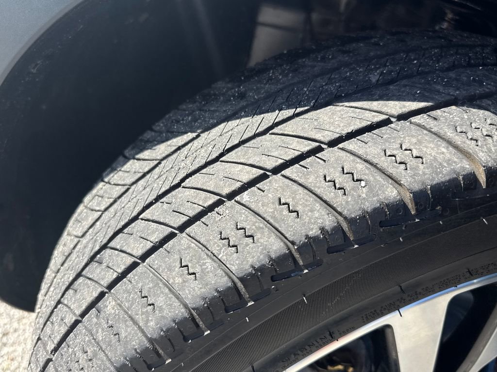 Used 2019 Nissan Kicks SV image 28