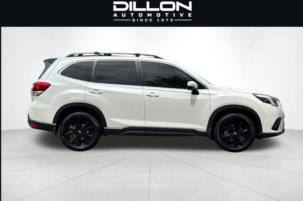 Used 2024 Subaru Forester Limited AWD/4WD image 3