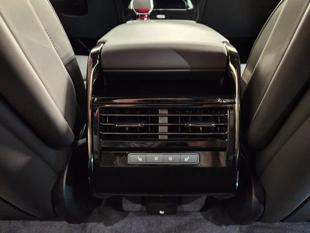 New 2026 Land Rover Range Rover Sport SE image 30