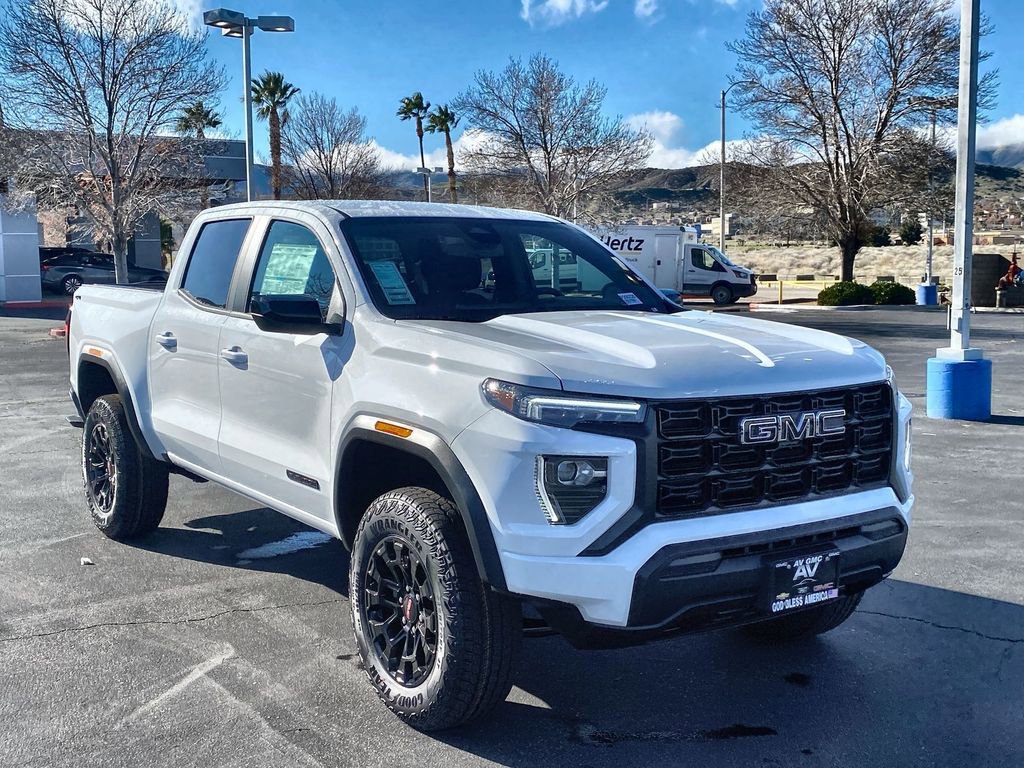 New 2026 GMC Canyon Elevation w/ LPO, Black Badging Package image 16