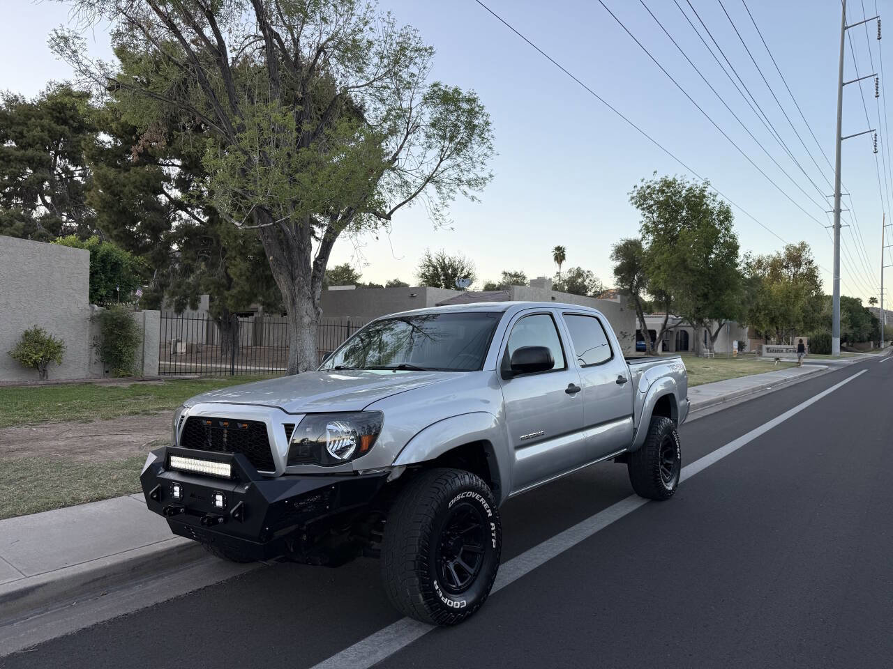 Used 2010 Toyota Tacoma V6 4x4 4dr Double Cab 5.0 ft S image 2
