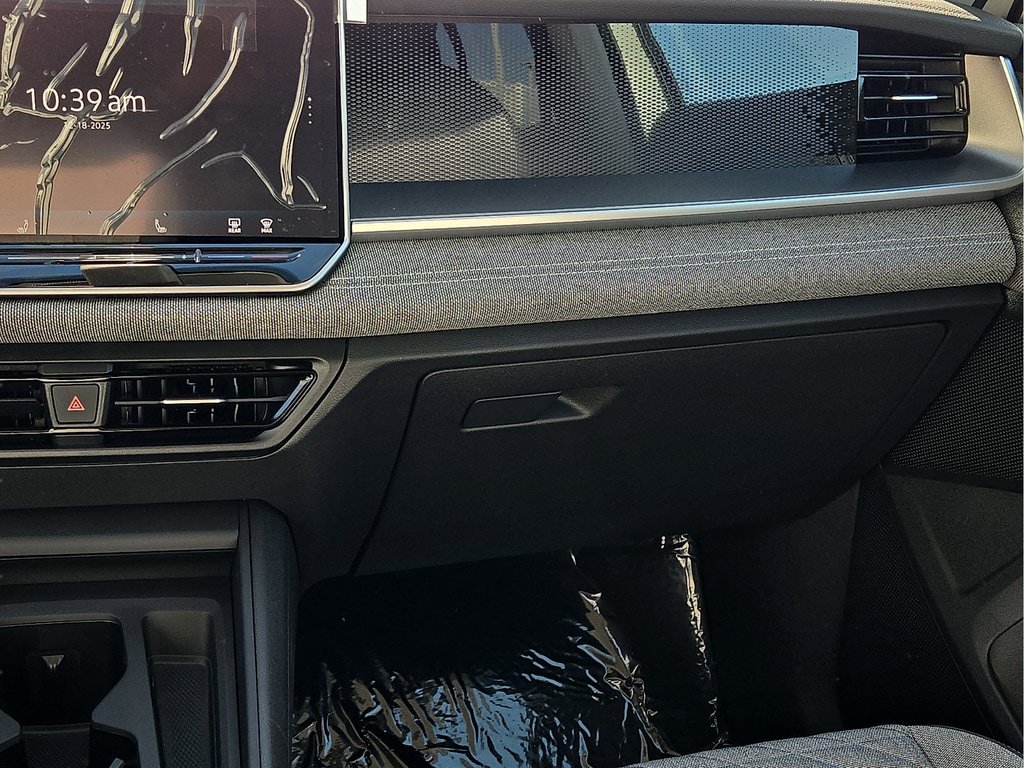 New 2026 Volkswagen Tiguan S FWD image 15