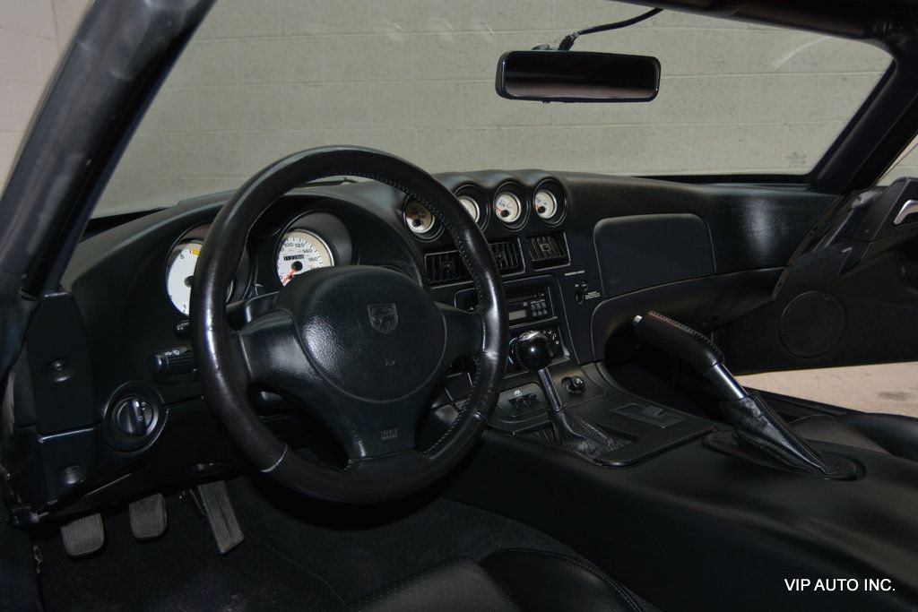 Used 1999 Dodge Viper RT/10 RWD image 9