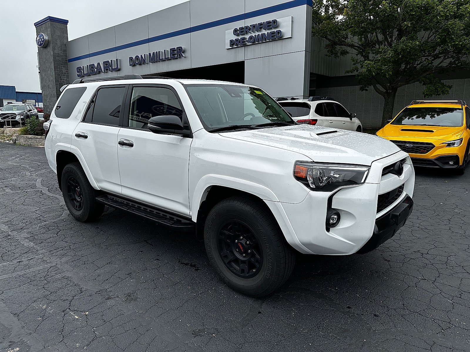 Used 2021 Toyota 4Runner Venture w/ Moonroof Package AWD/4WD image 1