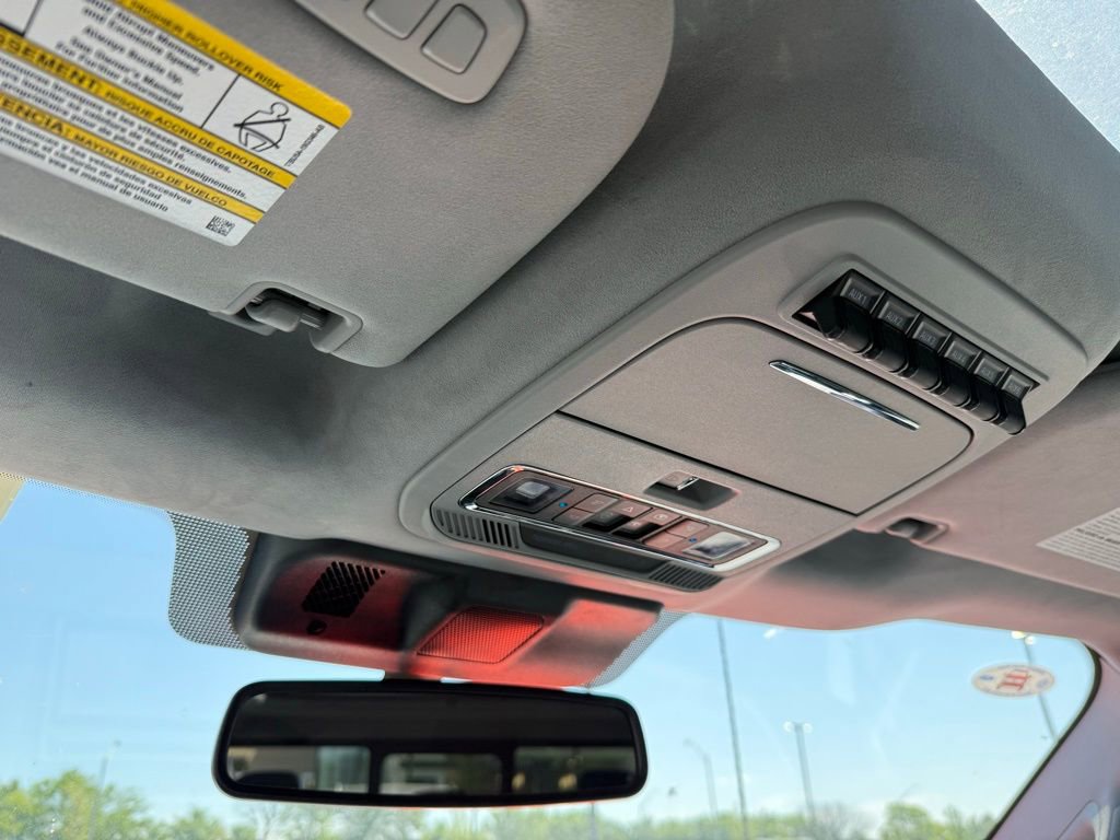 Used 2024 Ford F450 Limited w/ FX4 Off-Road Package AWD/4WD image 19